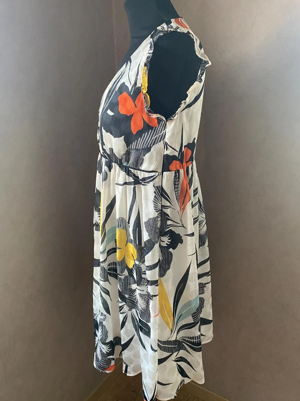 Promod jurk maat 38 wit met tropische print zwart geel – vloeiend, gevoerd – photo 8